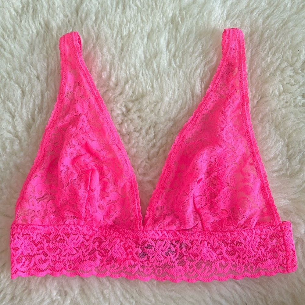 Y2K vintage Victoria’s Secret lace bralette size S